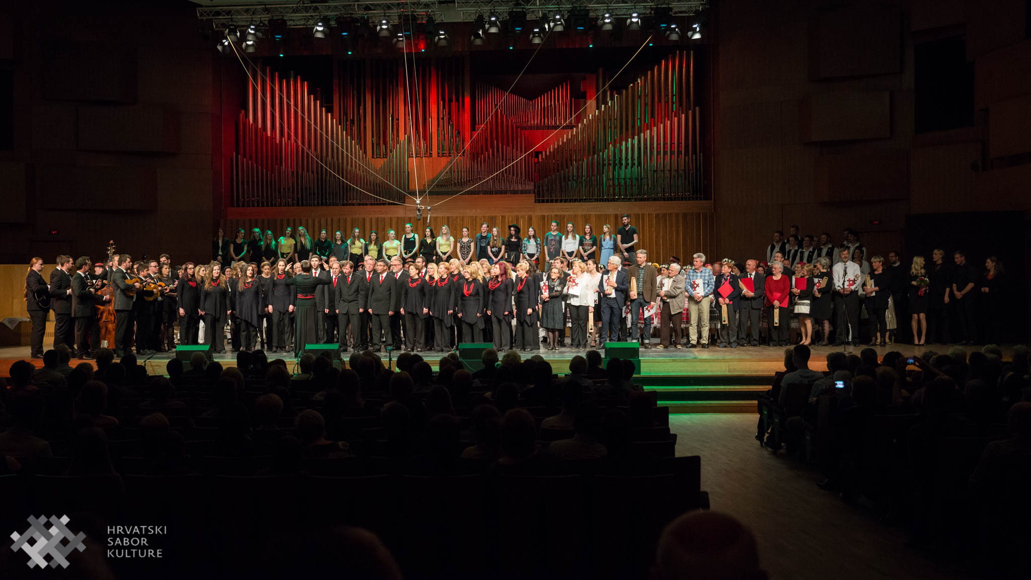Zajednička pjesma sudionika Razglednice 6